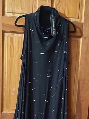 BLACK PRINT SLEEVELESS DRESS WITH ASYMMETRIC HEMLINE